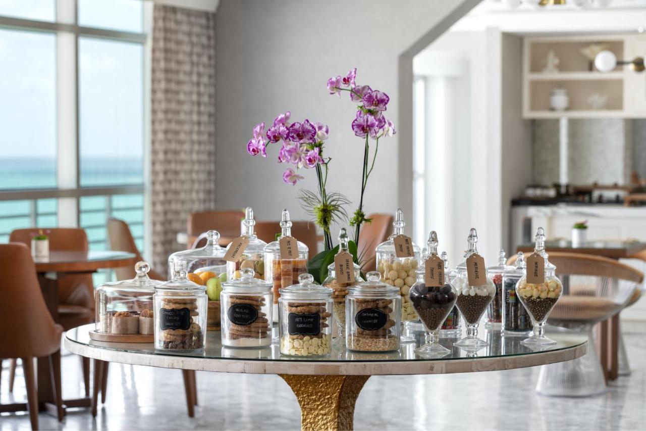 The Ritz-Carlton, South Beach Miami Beach Bagian luar foto